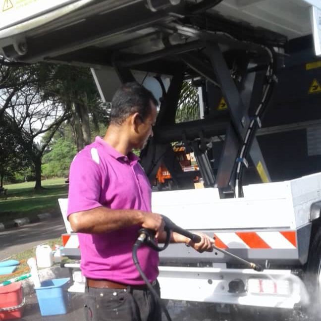 52927551_2232572740335068_1715864014849835008_n