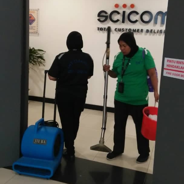 53155830_417718552300016_4708644686091255808_n